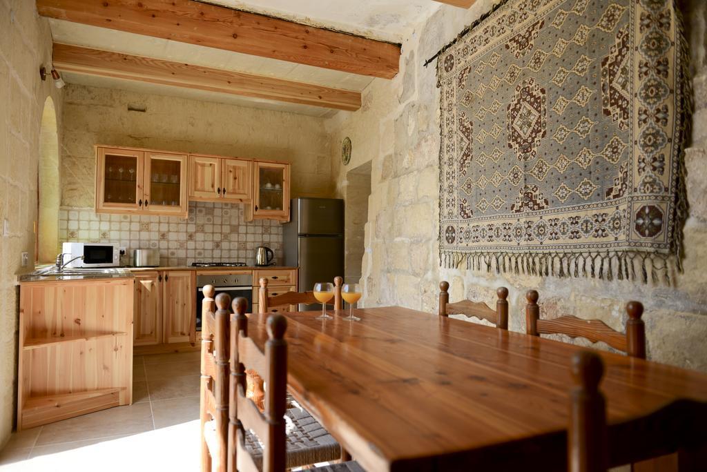 Mill House Villa Għarb Szoba fotó